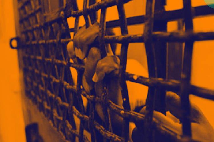 أكثر من 120 ألف معتقل فلسطيني منذ "أوسلو" أكثر من 120 ألف معتقل فلسطيني منذ "أوسلو"